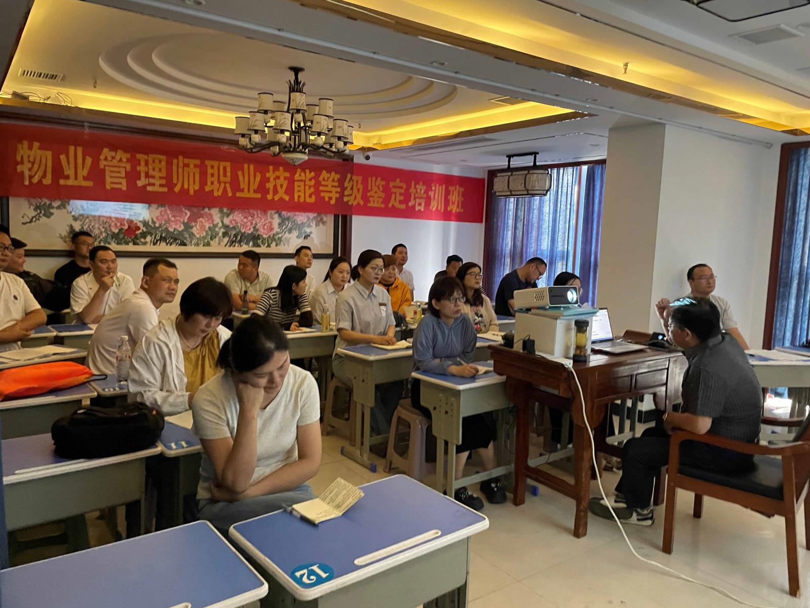微信图片_20250605163312.jpg 微信图片_20250605163312.jpg